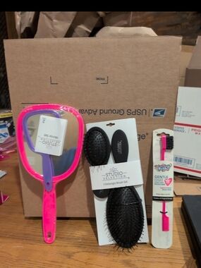 Pink Hand Mirror with Black Detangling Brush Set & Pink Edge Brush